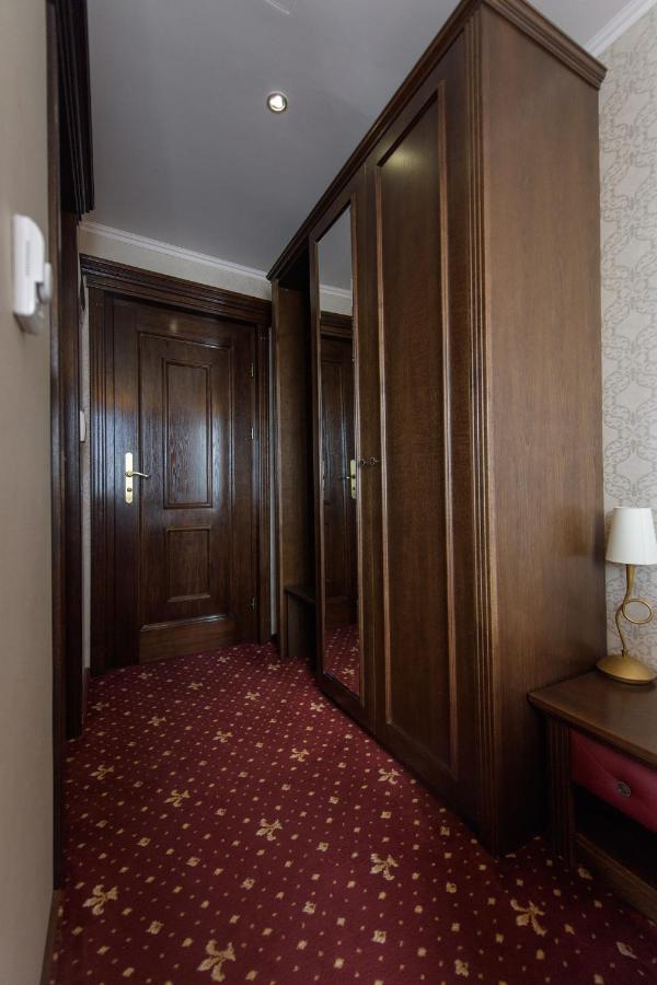 Hotel Golden Palace مامايا المظهر الخارجي الصورة